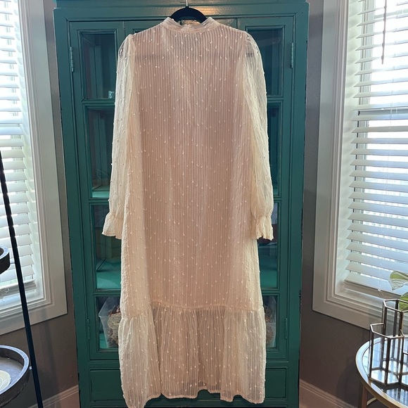 Cream Bow-Tie Dress - Picture 7 of 8